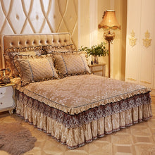 Load image into Gallery viewer, 160X200cm Fleece Quilted Bedspread Bedskirt Twin Queen King size Bed sets Bedsheet Bed cover parure de lit adulte ropa de cama