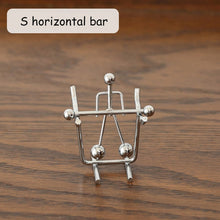 Load image into Gallery viewer, Metal Man Hogar Small Iron Man Perpetual Balance Physics Science Pendulum Newton Cradle Tumbler Desk Toy Home Decor