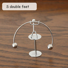 Load image into Gallery viewer, Metal Man Hogar Small Iron Man Perpetual Balance Physics Science Pendulum Newton Cradle Tumbler Desk Toy Home Decor